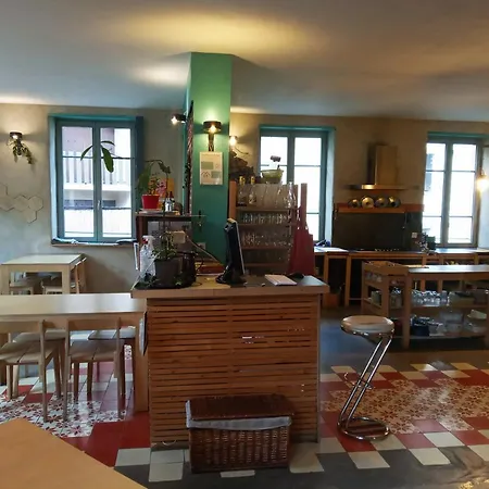 Hostel La Maison Rouge - Backpacker