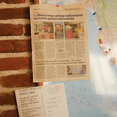 La Maison Rouge - Backpacker Hostel *