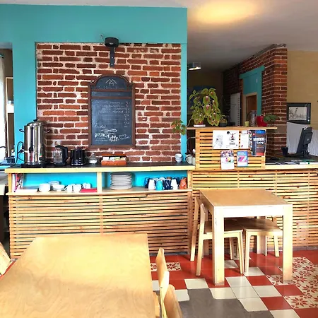 Hostel La Maison Rouge - Backpacker