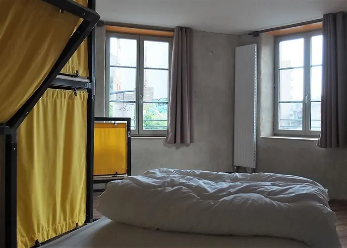 Vandrerhjem La Maison Rouge - Backpacker *