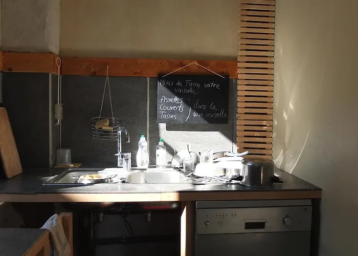 Vandrerhjem La Maison Rouge - Backpacker *